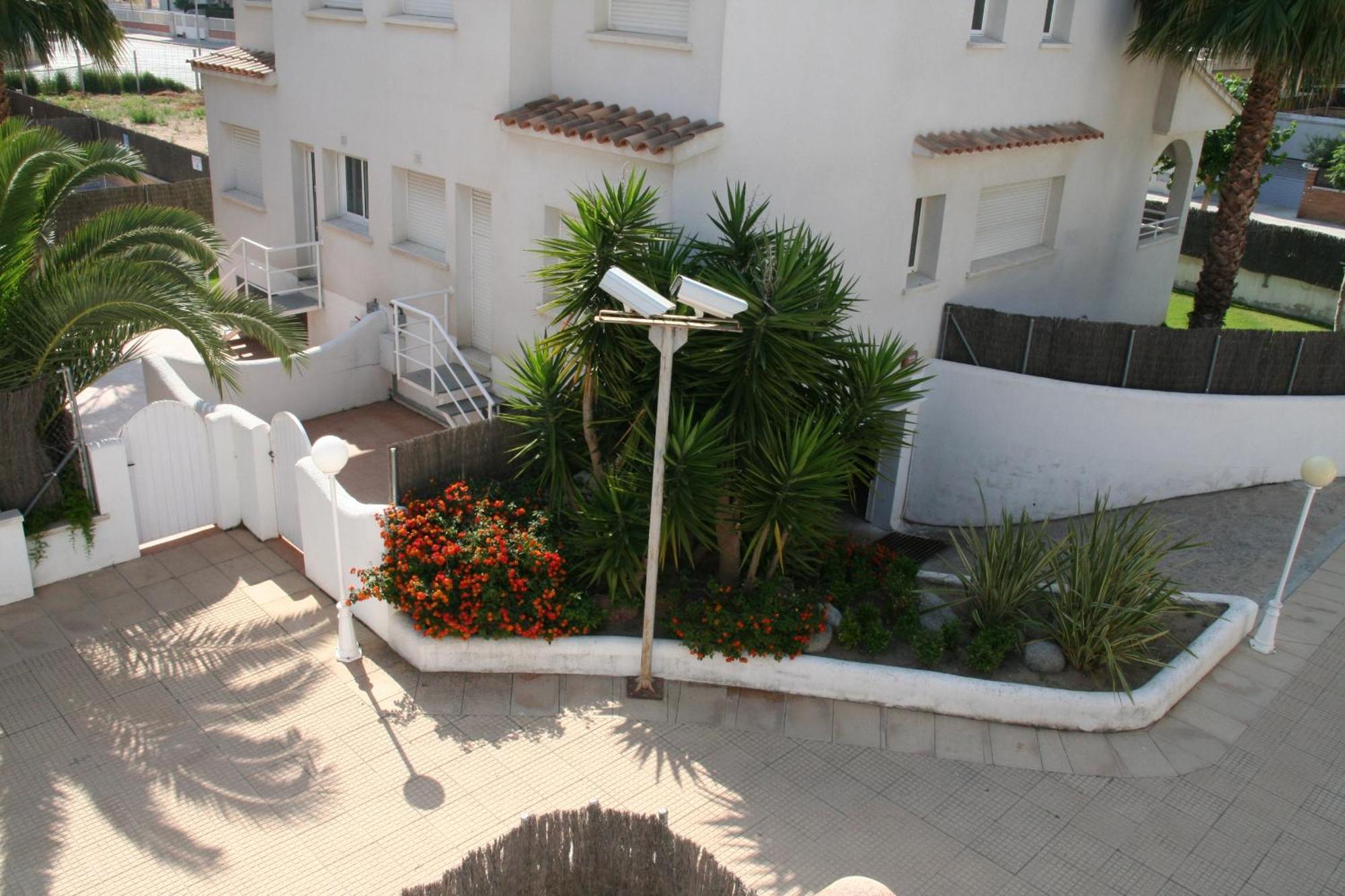 R142 Manila Resort Central Calafell Exterior photo